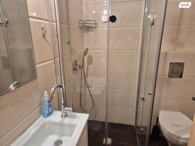 דירה, פרופ' עקיבא ארנסט סימון 2, רחובות המדע, רחובות