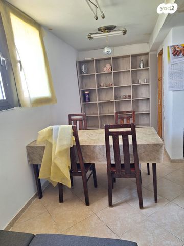 דירה, יצחק בן צבי 1, בן גוריון, אזור