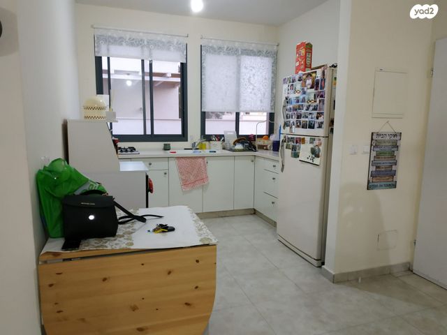 יחידת דיור, מנחם עמוסי 10, אביב, ראש העין