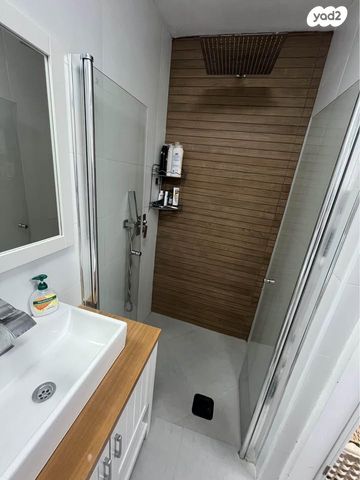 יחידת דיור, רבי עקיבא 17, שעריים, רחובות