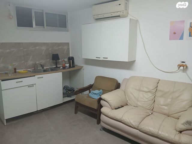 הרב יצחק שמידמן 11