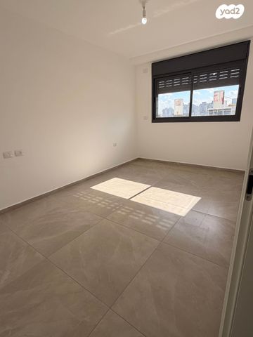 דירה, מניה שוחט 9, רמז, מערב ותיק, ראשון לציון