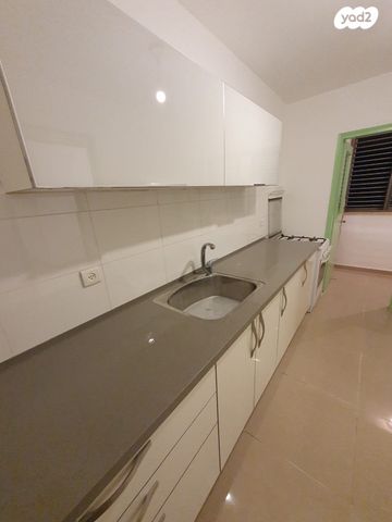 דירה, בורוכוב 12, רמת ורבר, פתח תקווה