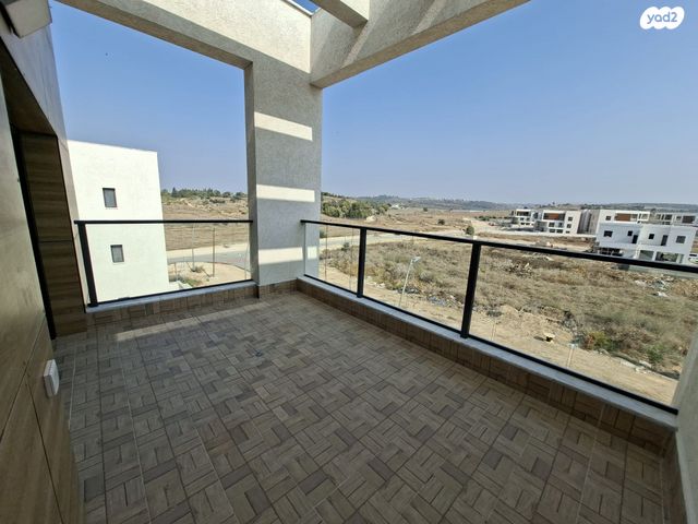 דירה, אלה 1, בת חפר, בת חפר