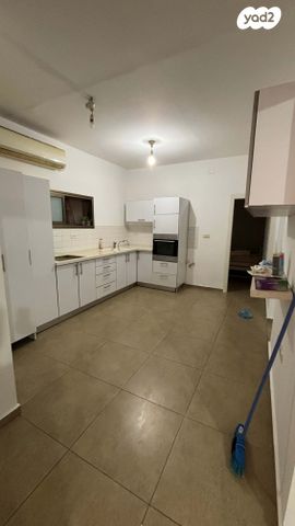 דירה, הדף היומי 6, המרכז השקט / מרכז העיר, פתח תקווה