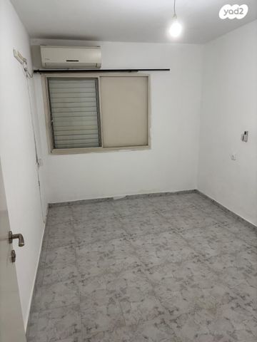 דירה, אבן עזרא 89, שכונה ד', באר שבע