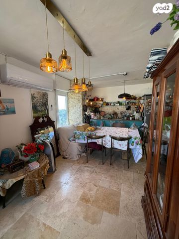 דירה, זלמן שז"ר 206, בן גוריון כנען, צפת