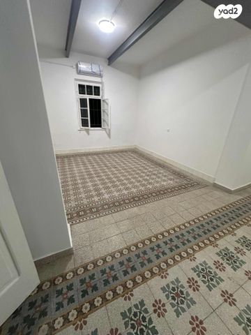 דירה, הגנים 38, המושבה הגרמנית, חיפה