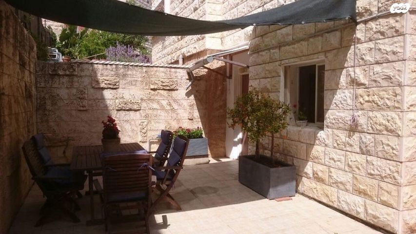 יחידת דיור, החרוב 4, רובע ד', אריאל