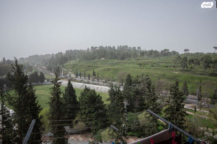 דירה, לוי אשכול 460, שכונה ותיקה - מרכז העיר, מעלות תרשיחא