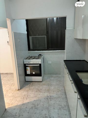 דירה, אבן עזרא 89, שכונה ד', באר שבע