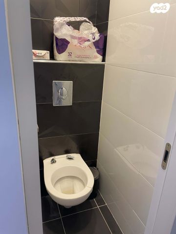 דירה, התחייה 19, נאות שושנים, חולון