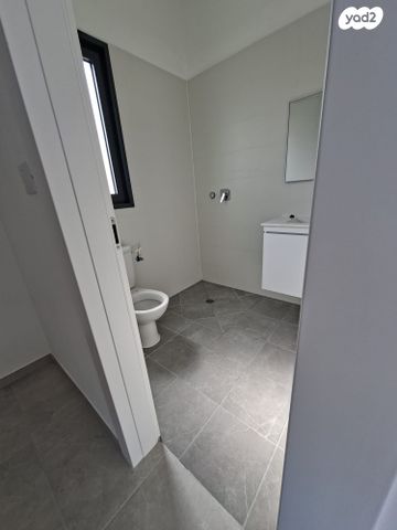 דירה, אלה 1, בת חפר, בת חפר