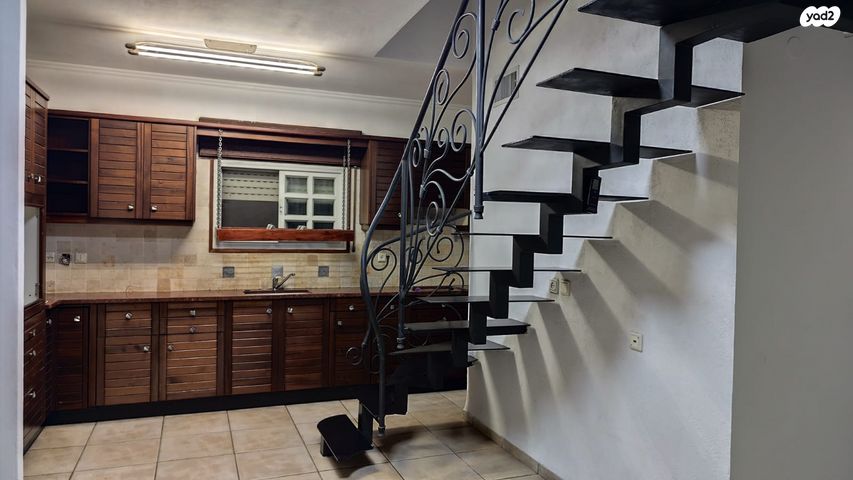 גג/ פנטהאוז, משה בילינסון 43, קרית חיים מזרחית, חיפה