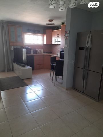 דירה, יצחק בן צבי 26, קרית ים  א', קרית ים