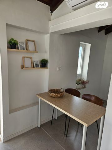 גג/ פנטהאוז, רענן 19, כבירים, חיפה