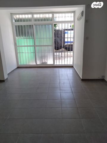 דירת גן, התחייה 12, רמת יוסף, בת ים