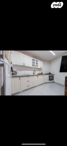 שדרות מרדכי בן פורת 82