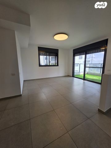 דירה, ריטה לוי מונטלצ'יני 2, פסגות אפק, ראש העין