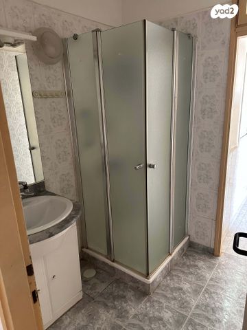 גיורא יוספטל 11