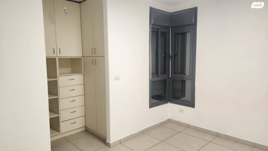 דירה, חושן 10, וילה דורי, שכונת הדגל, נס ציונה