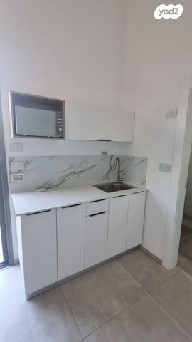 סטודיו/ לופט, ברקת 3, צמרות המושבה, באר יעקב