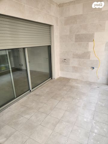 דירה, ז'בוטינסקי 10, מרכז דרום, רעננה