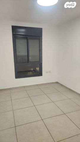 דירה, חושן 10, וילה דורי, שכונת הדגל, נס ציונה