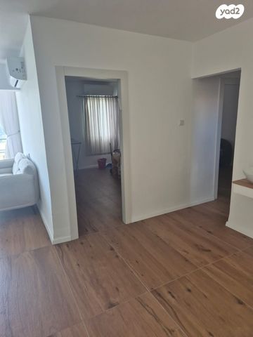 דירה, מעלה הבנים 4, שכונה ותיקה - מרכז העיר, מעלות תרשיחא