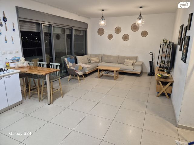 סמטת אבני חושן 12