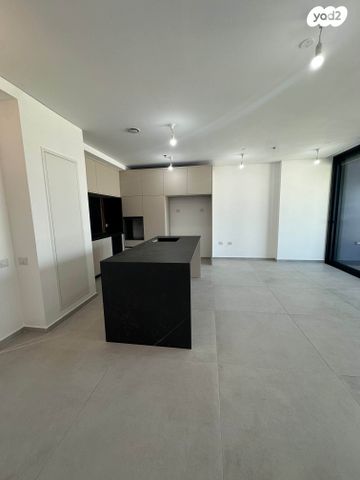 דירה, תוצרת הארץ 5, נחלת יצחק, תל אביב יפו