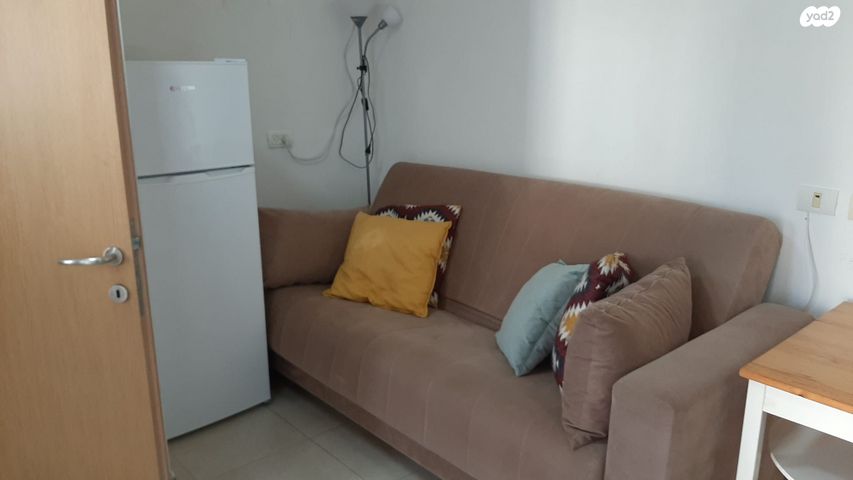 יחידת דיור, גאולה 16, מרכז מזרחי, נס ציונה