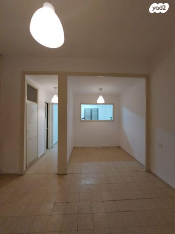 דירה, המעפיל 1, המעפיל, המעפיל