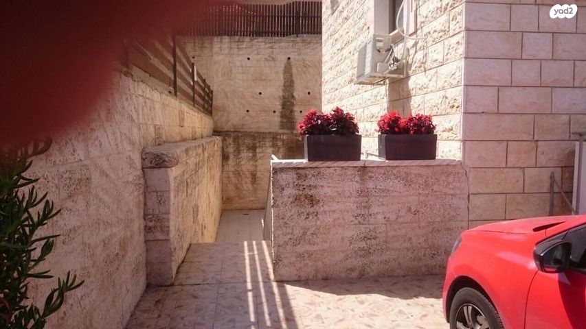 יחידת דיור, החרוב 4, רובע ד', אריאל