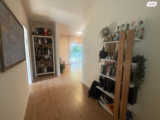 בית פרטי/ קוטג', האורן 1, בית חרות, בית חרות