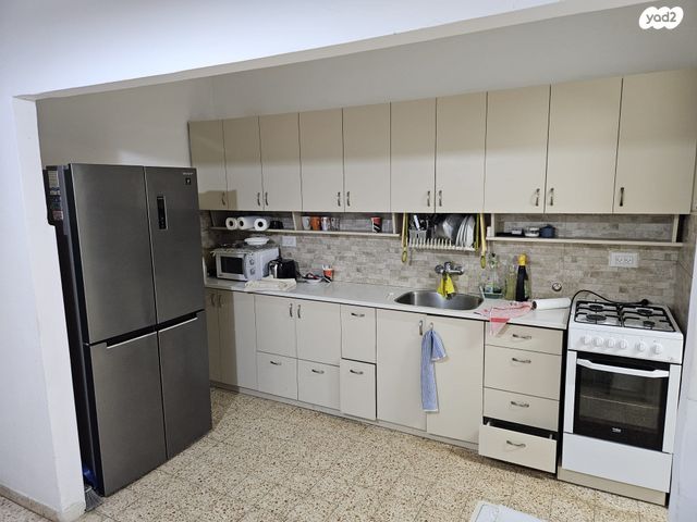 בית פרטי/ קוטג', בן גוריון 22, מרכז מזרחי, נס ציונה