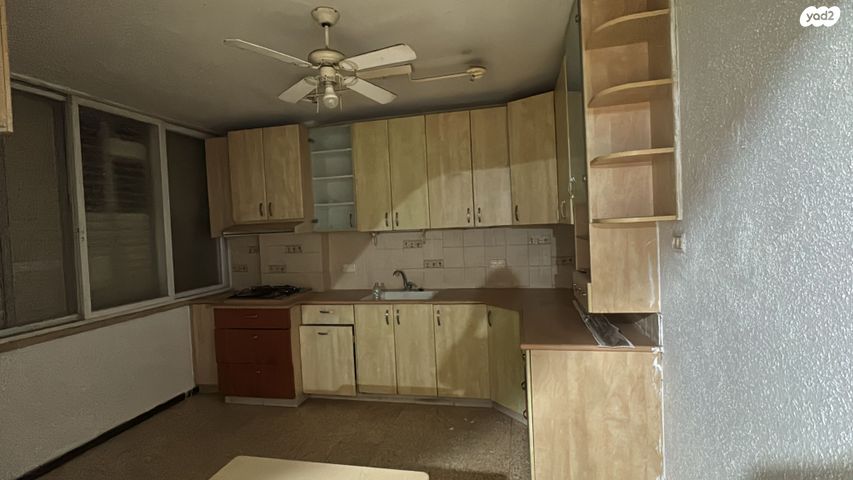 גג/ פנטהאוז, הגר"א 15, רמת חן ובן ציון, נתניה