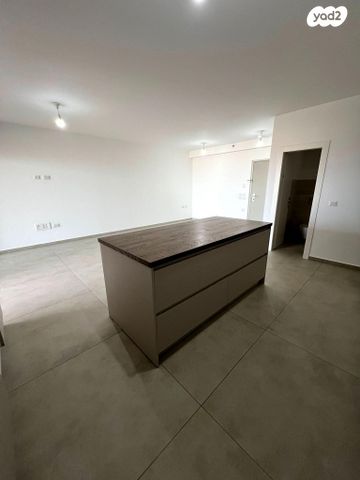 דירה, הקרן הקיימת לישראל 43, נופי בן שמן, לוד