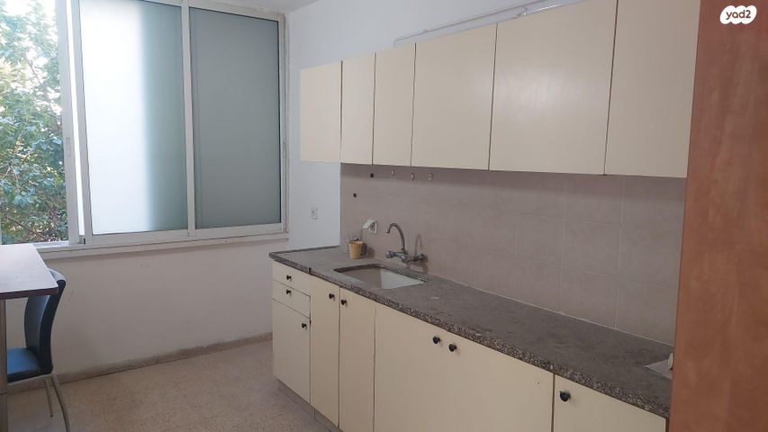 דירה, צבי הירש קלישר 10, מחנה יהודה, פתח תקווה