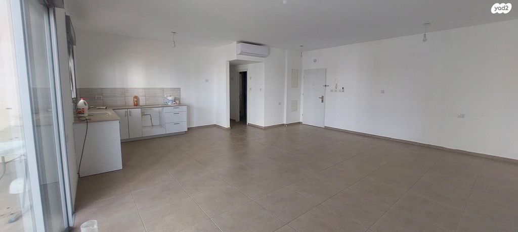 דירה, שנית 17, הכלניות, שדרות