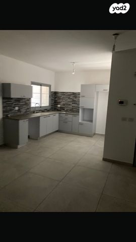 דירה, שדרות עמק יזרעאל 51, שקמים ואגמים, אשקלון