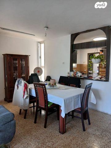 דירה, הרב רפאל אנקואה 18, שער העליה, חיפה