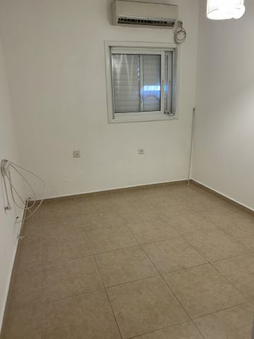 דירה, שדרות הקונגרס 20, אזור הבילויים, רמת גן