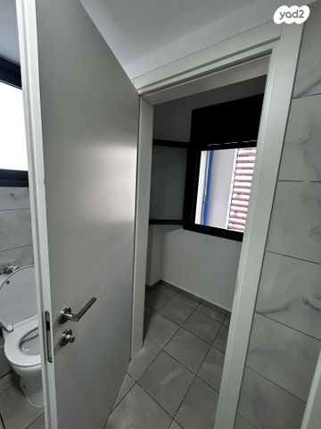 דירה, הרובע הבינלאומי 1, הרובע הבינלאומי, לוד