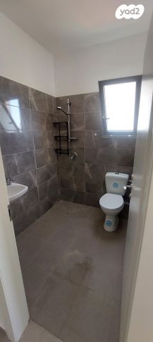 דירה, שנית 17, הכלניות, שדרות