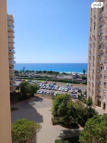 דירה, הרב רפאל אנקואה 18, שער העליה, חיפה