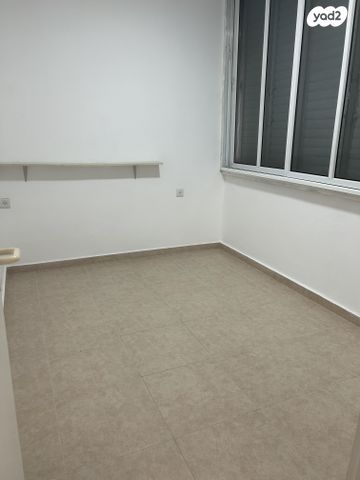 דירה, שדרות הקונגרס 20, אזור הבילויים, רמת גן