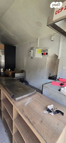 חנויות/ שטח מסחרי, ר"ז 1, העיר העתיקה, רמלה