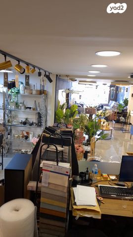 חנויות/ שטח מסחרי, אליעזר מזל 13, מב"ת מערב, אזור תעשייה חדש, ראשון לציון