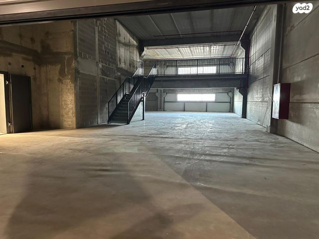 מחסנים, בן ציון גליס 40, פארק עסקים ירקון / אזור תעשיה סגולה, פתח תקווה